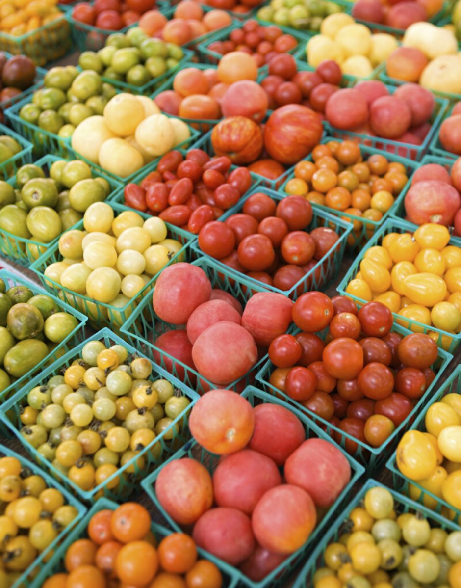 variety-of-tomatoes-at-the-market-2025-04-04-12-22-56-utc.jpg
